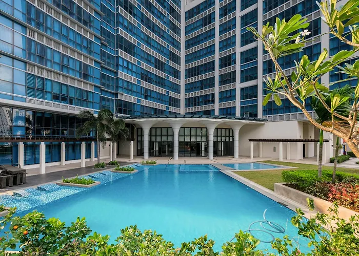 Glamorous 3Br Suite In Uptown Bgc W/Bathtub